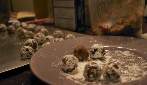 CRW_8978.CRW Rolling the balls in the confectioner's sugar
